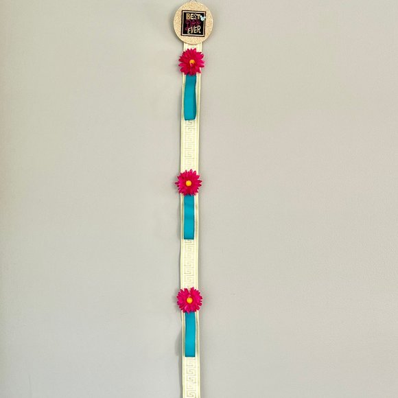 Disney Mouse Ear Wall Display Headband Holder Hanging Storage BEST DAY EVER - Picture 2 of 9